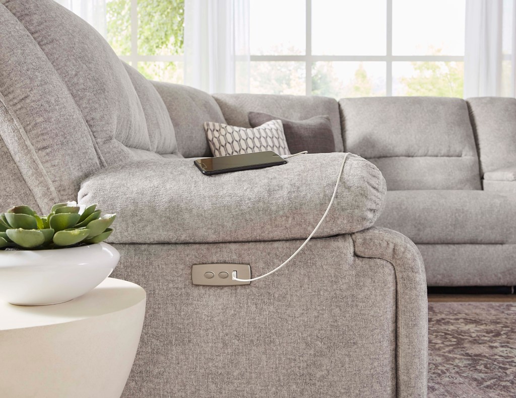 Relax Avenue charging USB port motion sectional